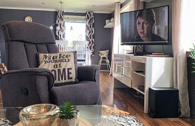 6 Person Holiday Home in Averoy - Foto 10