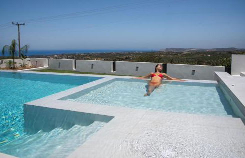 LeEva Oasis Villa - Photo 3