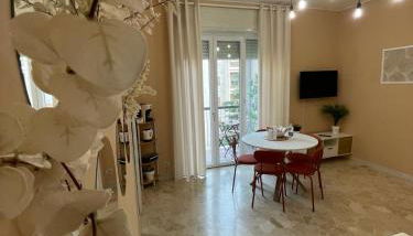 Home In Town - Città' Studi Apartment - Metro M2 Piola a 2 minuti - Foto 3