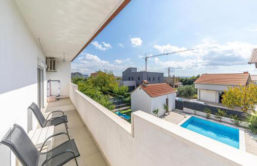Apartman Luci - Private Heated pool - Photo 37