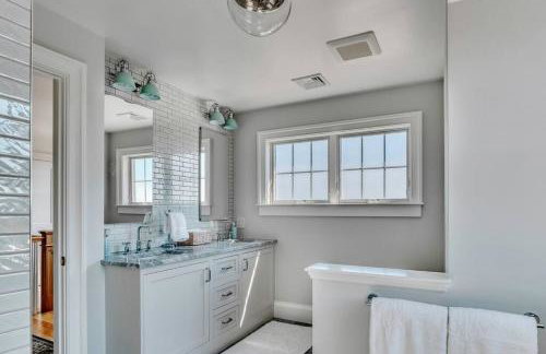 Oceanfront Beach House 4 Bdrms - Foto 2