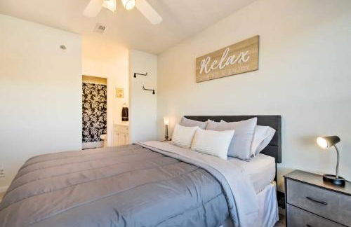 Waterfront Condo with Boat Slip! - Foto 5