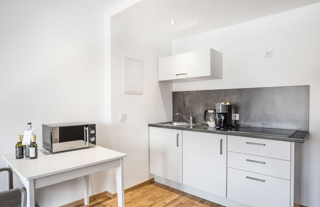 Nomad Serviced Apartments - Photo 16