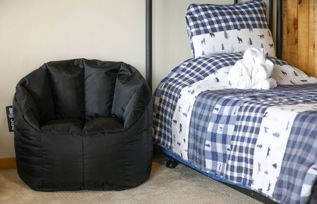 Valley Escape - Photo 6