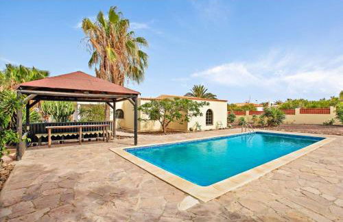 Villa Aventura - Photo 1