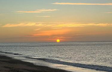 Branscombe Chalet on the Beach - Photo 2