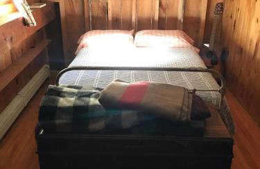 Rustic Cabin Retreat on the Ten Mile River in Narrowsburg, New York - Foto 47