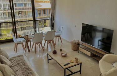 Piso en el corazón de Alicante con ubicación única - Photo 1