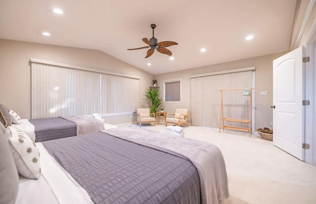 Marbella Lane - Charming 4BR Bungalo for Relaxing Retreat - Photo 6