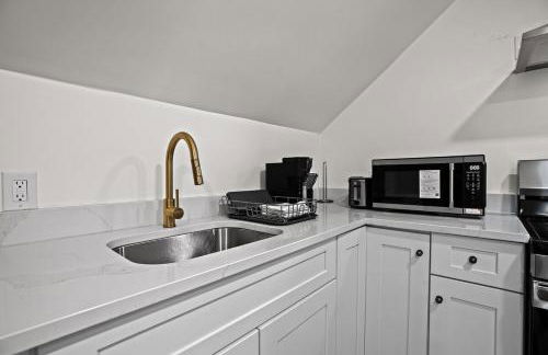 Loft w Fenced Yard Pet-Friendly Near Downtown - Foto 7