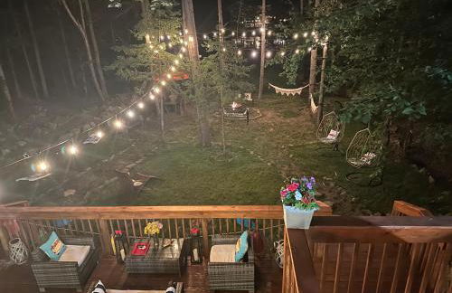 Majestic Lake Front Chalet - Foto 33