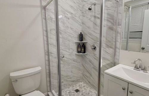 Spacious Revere 4 Bedrooms 2 Bathrooms Apartment Near Boston Airport and Beach - Foto 14