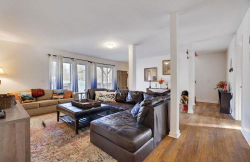 Secluded Retreat near Ski Resorts, Hot Tub, BBQ - Foto 34