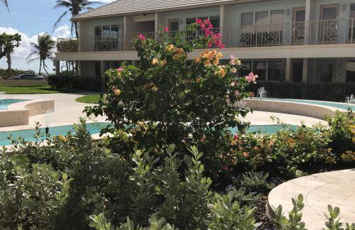 GetAways at Dover House Resort - Photo 10