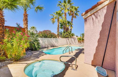 Sleek Vegas Home with Private Pool, Game Room! - Foto 23