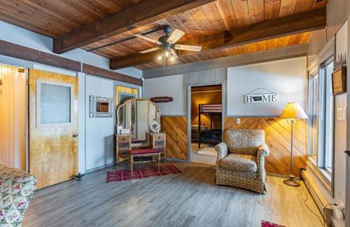 Hilltop Hideaway - Photo 25