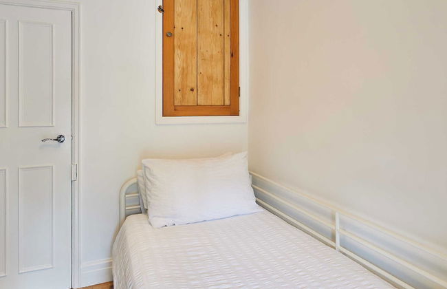 Host Stay Trefor Cottage - Photo 17