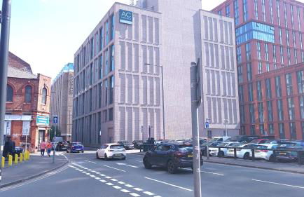 Bee City Cosy Stay - Near Train Stations and Shopping Centre with Paid Private Parking, 500Mbps Internet and Netflix - Foto 38