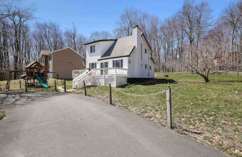 Cozy Poconos Mountain House with 3 bedrooms - Foto 27