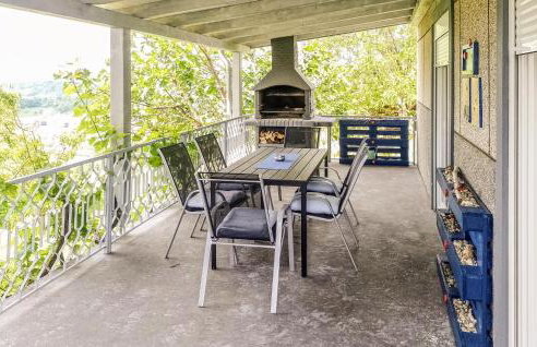 Lovely Home In Gornja Reka With Wifi - Foto 9