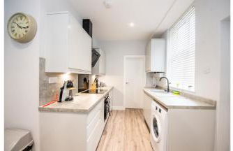 Hassle-Free & Handsome Brand-New 3-Bed Home - Foto 21