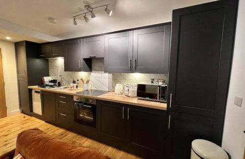 Old Betting Shop for 3 & Furry Friend - Photo 38