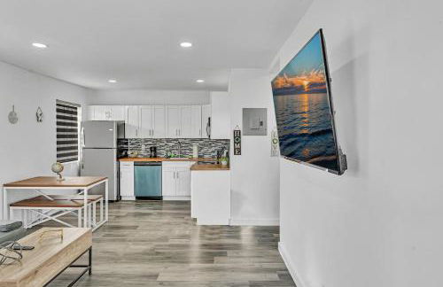 Amazing Big 2 Bedroom Apartment Beach & Casino - Photo 23