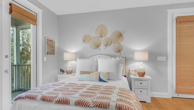 Carriage House ~4br/3.5ba ~ Sleeps 8~ Public Beach Access! - Foto 5, Habitación