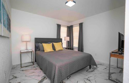 Stylish~Renovated 4Br/2BAT 3MinAirport 10MinDowtn - Foto 19