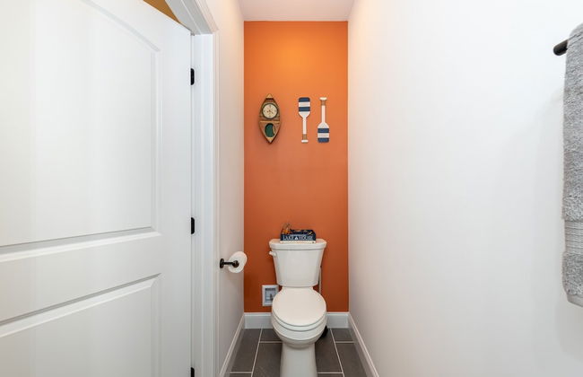 Luxuriously Lakeside by Avantstay Lakefront Retreat w Game Room - Foto 31