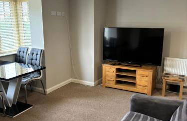 Two Bedrooms Two Bathrooms and Private Parking Rugby - Foto 2