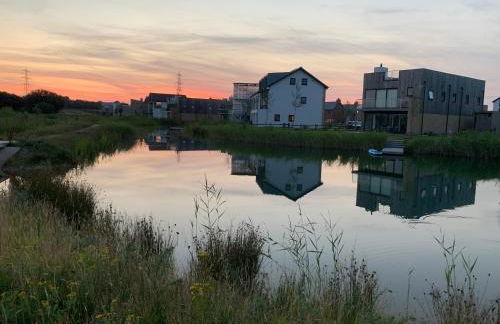 Agua de Plata, 16 Wakeling Island, Silverlake - Photo 31