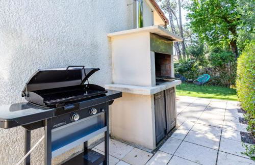 Luxury 6BR Villa with Heated Pool, Playground, Garden - Foto 28