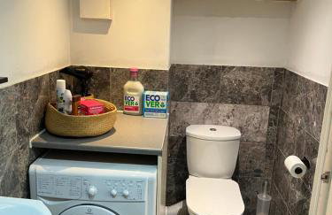 Mezzanine Studio Flat in Putney - Foto 8