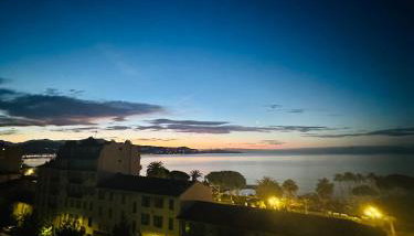 Cote d’Azur Charm, Studio Apartment with panoramic seaview in Nice - Foto 3