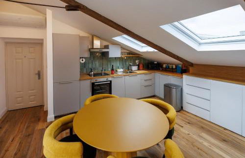 Exclusive Spaccanapoli Penthouse-Terrace with Lift By HouseinNaples - Foto 15