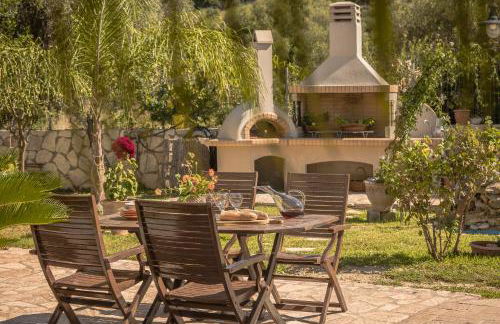 Queen Bee Residence - Photo 16