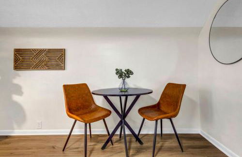 New Renovated 1BR with King Modern Comfort - Foto 25