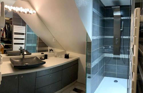 Bel appartement 115 m2 emplacement idéal - Foto 8