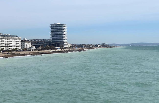 Worthing Beach 180 - 2 bed Seafront With Parking - Foto 30