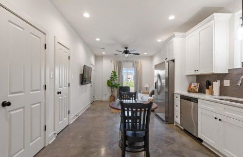 Bourbon House King Bed Luxury Amenities Fast WiFi - Foto 1