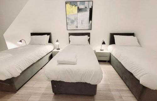 Garland Modern 2 Bedroom Apartment With Parking London - Foto 14