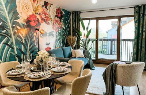 VALEMI BohoChic I 2BR 6PAX I TopLage I Parkplatz I Balkon I Küche - Foto 1