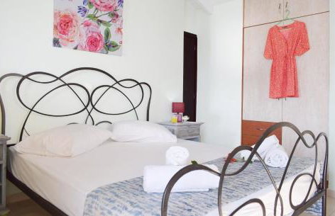 En Plo Studios & Apartments - Photo 16