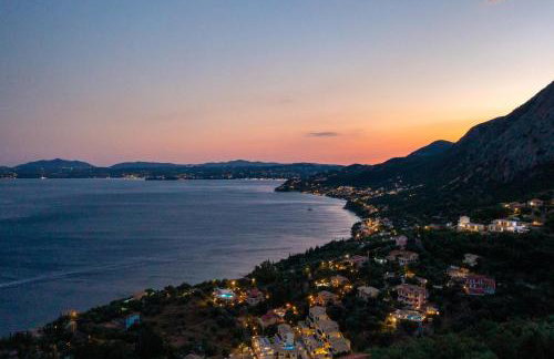 Elena Costa - Photo 38