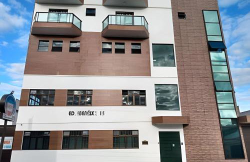 Apartamento em São Pedro 405- AR quarto de casal - Foto 17