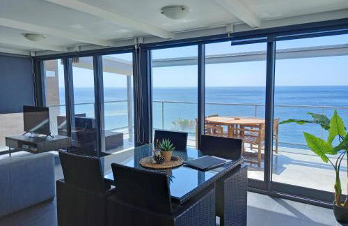 The Wave House - Seaside Haven - Photo 6