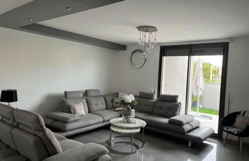 Villa luxueuse et Moderne avec piscine ! - Photo 16