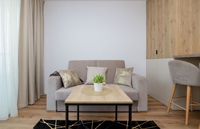 Jantaris Apartments by Renters - Photo 70