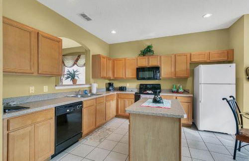Gated Resort-6BR Home-Private Pool-Free WiFi-Near Disney - Photo 7